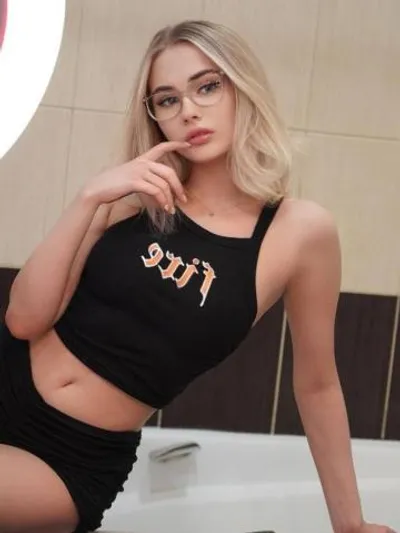 Эльвира, 24 года